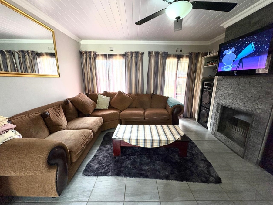 3 Bedroom Property for Sale in Flamingo Park Free State